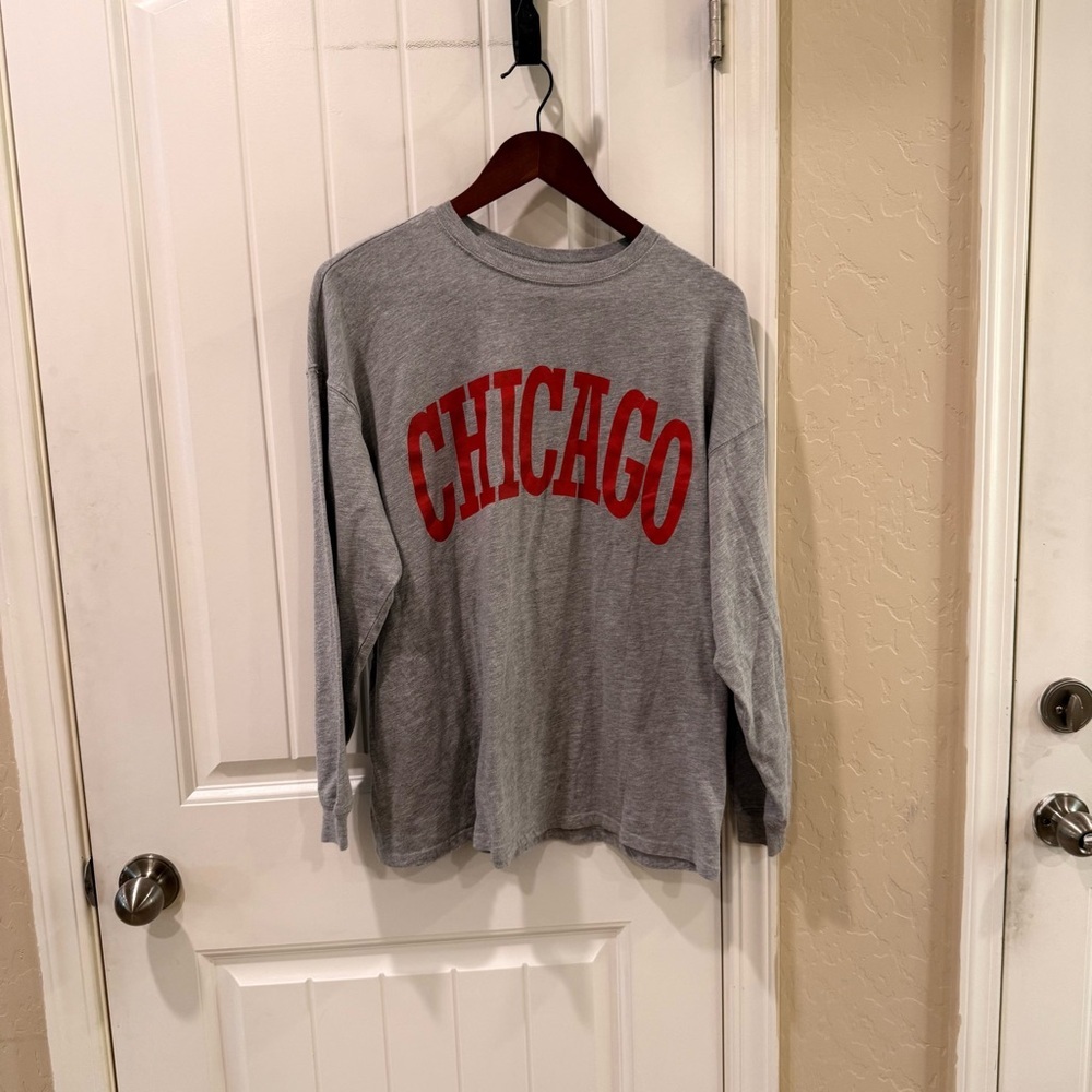 Wild Fable Heather Gray Top “Chicago”small long sleeve
